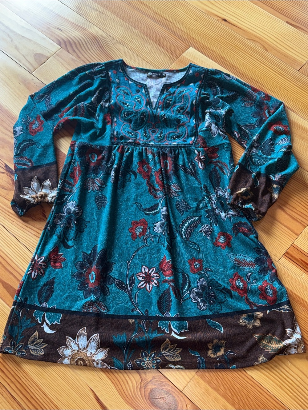 Embroidered Floral Long-Sleeve Dress